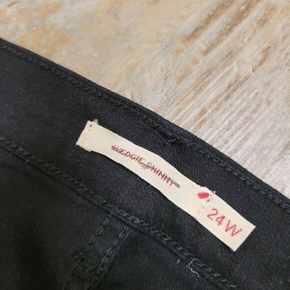 Levi's 501 High Rise Wedgie Skinny Button Fly Jeans Black Distressed Plus 24W - Picture 10 of 14